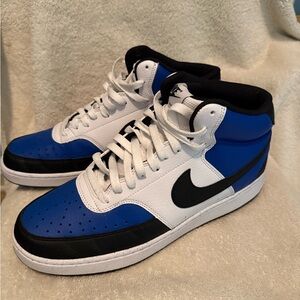 Nike Men's Black, Blue, and White Sneakers